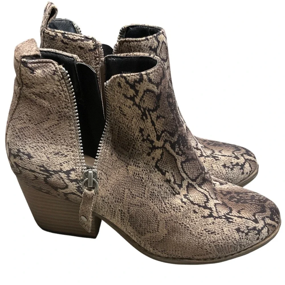 Boutique by Corkys Tombstone Boots Womens 6 Snakeskin Ankle Booties Bro Dual Zip